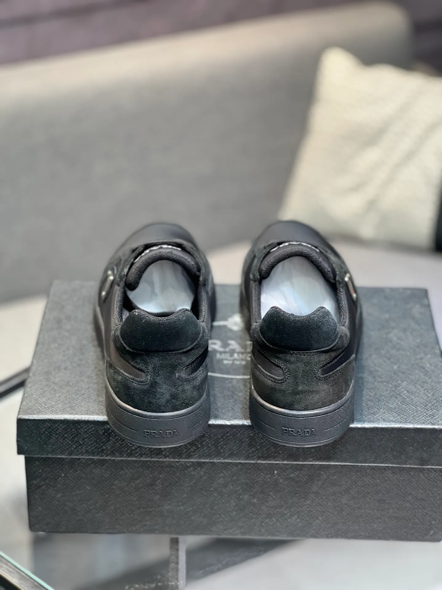 Men's men's shoes 💰440 [PRADA—Prada] latest model 🙈original replica! 👟👟👟Available here. The workmanship is top-notch. The upper is made of Italian 🇮🇹Imported calfskin. ❗️Breathable genuine leather lining @Suitable for travel. The original version has an enlarged engraved sole, making it suitable for all kinds of travels, showing low-key luxury. Let quality speak for itself. Color: Size: 38-44